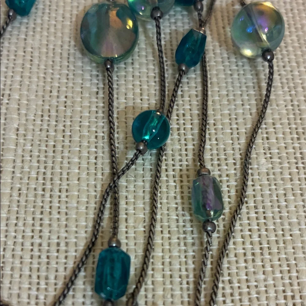 Elegant vintage Teal Beaded silver tone 60” long Necklace